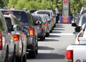 Empty Tanks and Sour Outlooks: Fuel Crisis Hamstrings Desperate Taxi Drivers